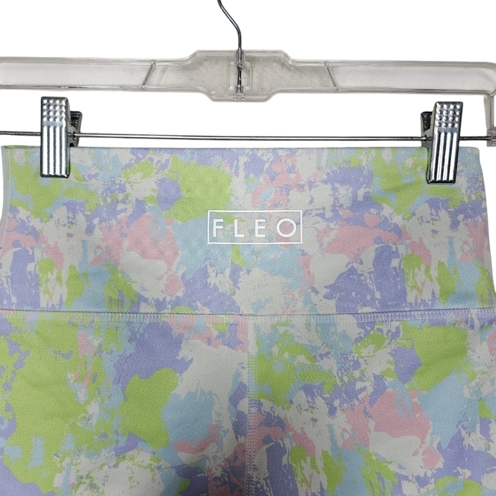 FLEO Vibrant Heat Power High Rise Shorts - Picture 3 of 5